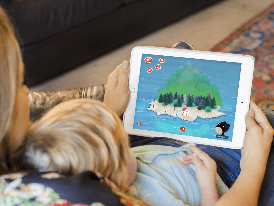 optimized_product_thumb_stillshot-apple-ipad-mom-and-child-base